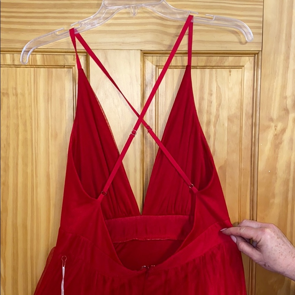 Long red gown - Picture 2 of 2